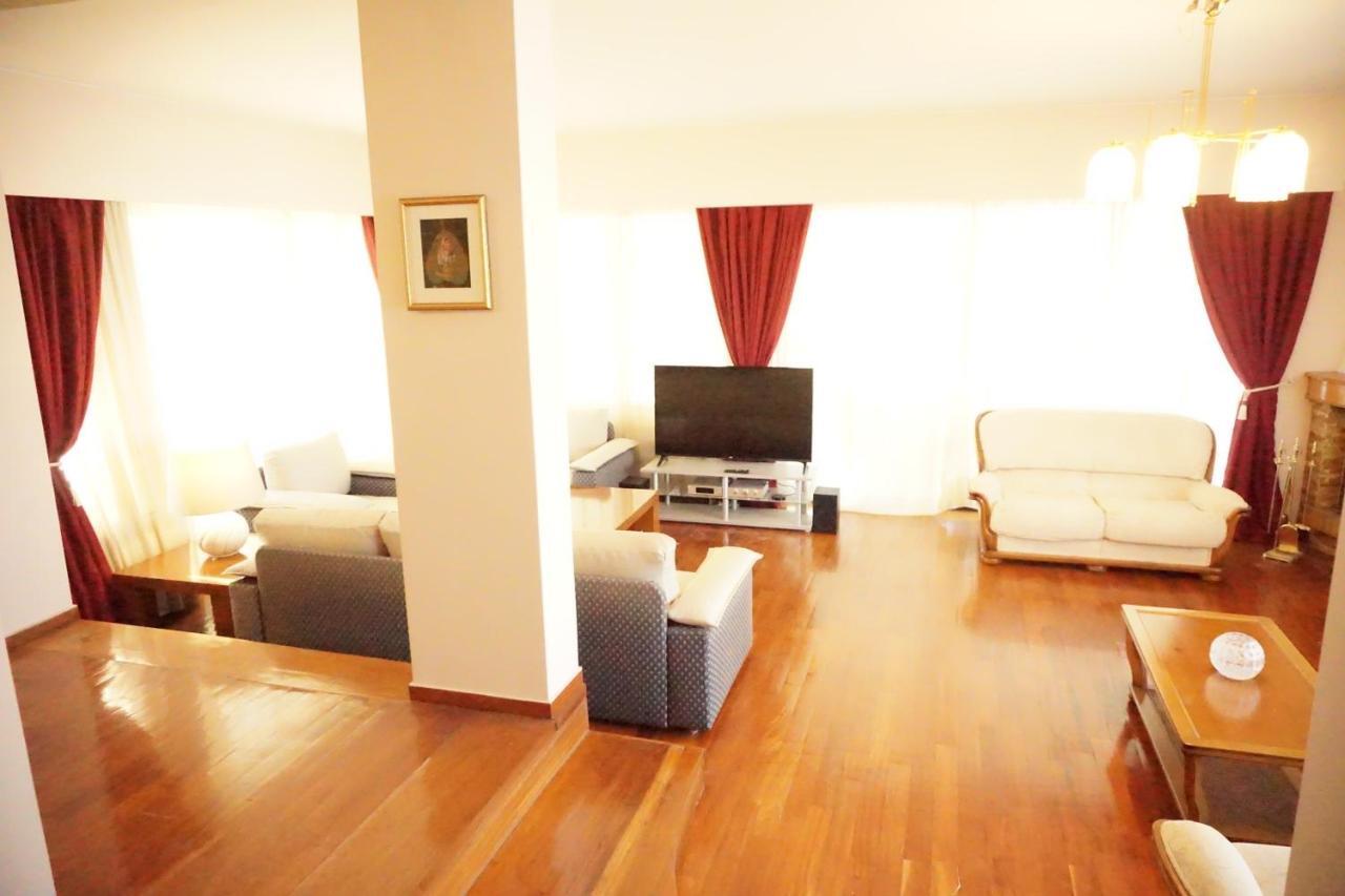 Luxury Athenian Riviera Apartment 135 Sqm At Voula Екстериор снимка